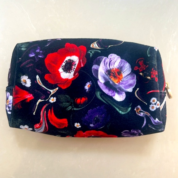 Lisa Eldridge Pouch - Picture 2 of 5